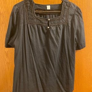 Old navy blouse